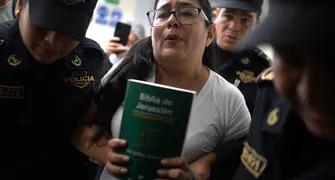 ONG denuncia Bukele por presos políticos em El Salvador