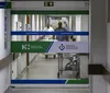 Jovem  recebe aplicação de polilaminina em hospital de Curitiba