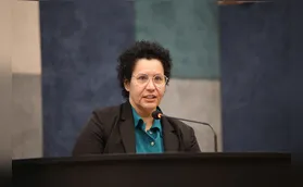 Anne Moraes fica em silêncio em depoimento na Comissão Processante