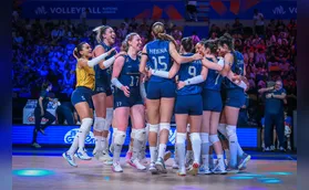Imagem ilustrativa da imagem Brasil bate Itália no tie-break em jogo dramático e garante vaga na final da VNL