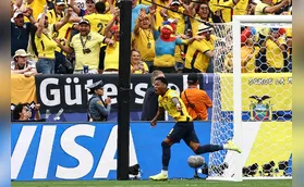 Equador vence a Alemanha de virada e se classifica