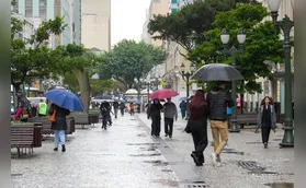Frente fria traz chuva para o Paraná nesta semana