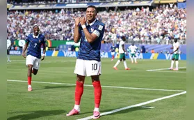 Mbappé brilha e França bate Senegal na estreia