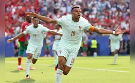 Mbappé supera erro, faz golaço e coloca a França na semifinal