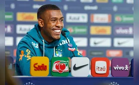 Rayan admite nervosismo ao conhecer Neymar: "Tremi"