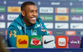 Rayan admite nervosismo ao conhecer Neymar: "Tremi"