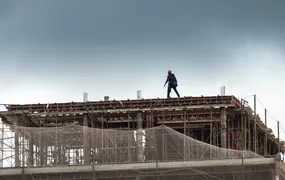 Salário médio da construção civil no Paraná chega a R$ 3,8 mil