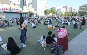 Terremoto de 7,1 graus no Japão deixa feridos e provoca desabamentos