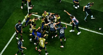 Argentina vira sobre a Inglaterra e vai à final da Copa contra a Espanha