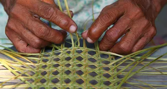 Artesãs ganham força com nova lei de incentivo à profissão