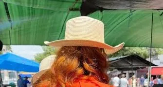 Assalto Literário: uma intervenção artística na Feira da Lua