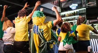 Bares esperam alta de pelo menos 30% na receita durante a Copa