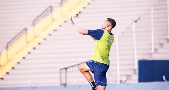 Bola aérea vira terror do Londrina na Série B