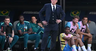 Brasil nunca foi campeão após empatar na estreia da Copa