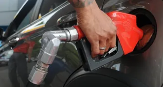Conselho eleva de 30% para 32% teor de etanol na gasolina por 180 dias