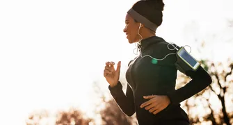 Corpo em movimento e alimentação equilibrada reforçam a imunidade