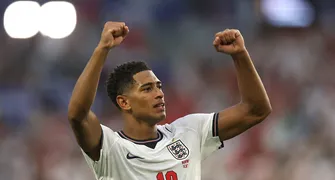 Decisivo, Bellingham marca duas vezes e leva Inglaterra à semifinal
