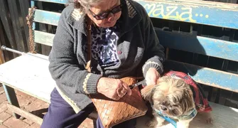 Dona Carmen e Benny: personagens do Calçadão de Londrina