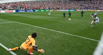 Em virada espetacular, Bélgica bate Senegal e vai às oitavas