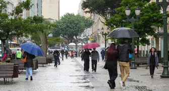 Frente fria traz chuva para o Paraná nesta semana