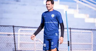 Gilberto tem lesão óssea e não tem prazo para voltar ao Londrina
