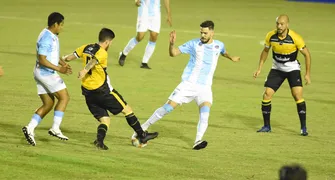 Londrina volta a SC dez meses após jogo que marcou acesso