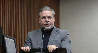 Mulher e ex-assessores de Arruda viram réus em processo de “rachadinha”