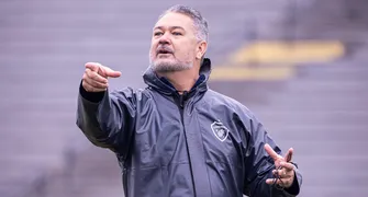 "Não adianta desempenho sem resultado", diz Micale