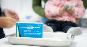 Paraná recebe 29 mil doses da vacina Pneumo 20 para crianças de até 5 anos