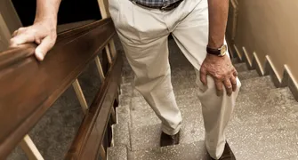 Perder fôlego ao subir escada pode ser sinal de insuficiência cardíaca