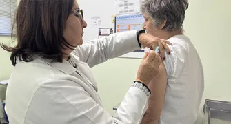 População corre para as UBSs de Londrina para tomar vacina contra gripe