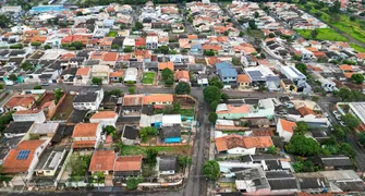 Prefeitura inicia entrega de registros de imóveis do Jardim Paraíso