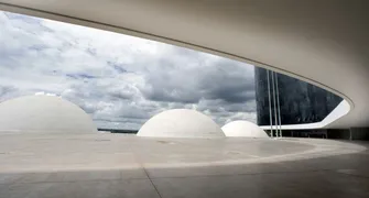 PT aciona TSE contra Flávio Bolsonaro sobre urnas eletrônicas