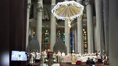 Pope Leo XIV (C) leads Holy Mass in the Basilica of the Sagrada Familia in Barcelona, on June 10, 2026. Pope Leo XIV is visiting Spain June 6-12 with stops in Madrid, Barcelona, and the Canary Islands, where he will meet with migrants and organisations dedicated to helping them. (Photo by Josep LAGO / AFP)