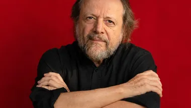 O escritor Cristóvão Tezza estará em Londrina no dia 12 de agosto para participar de bate-papo com Tatiana Salem-Levy