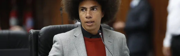 Imagem ilustrativa da imagem CCJ aprova suspensão das prerrogativas de Renato Freitas por 30 dias