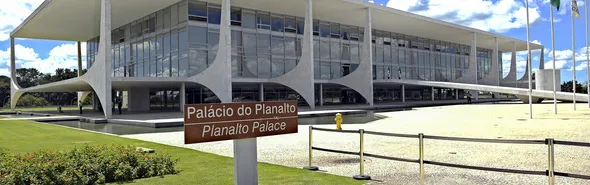 Imagem ilustrativa da imagem Pesquisa CNT mostra Lula à frente de Flávio, Zema e Caiado