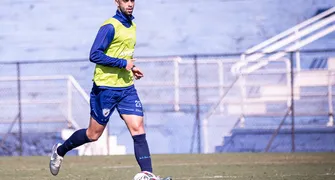 Afundado na ZR, Londrina visita o Sport no Recife