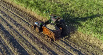 Alunos dos colégios agrícolas poderão operar tratores com supervisão