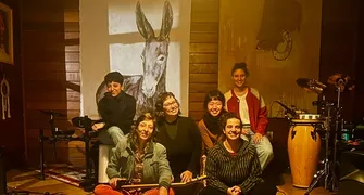 Banda Taari e Onírica faz show no Valentino nesta quarta (5)