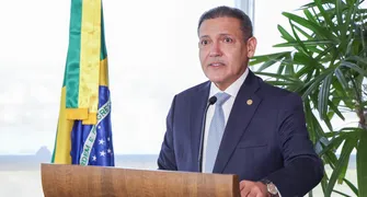 Nunes Marques restabelece filiação de Flávio Bolsonaro ao PL