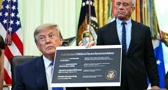 Ofensiva de Trump contra vacinas contradiz 'décadas de evidências científicas'