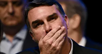 TSE nega hackeamento em filiação de Flávio Bolsonaro