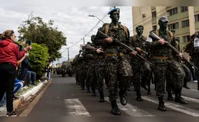 Desfile do 7 de Setembro atrai milhares de londrinenses
