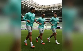 Palmeiras e Corinthians se enfrentam em momentos opostos