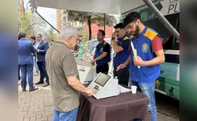 Van da Cidadania promove votação simulada em Londrina