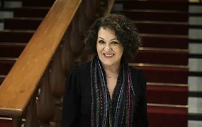 Edra Moraes vence concurso internacional de artes visuais