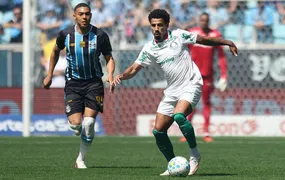 Flamengo vence e conta com tropeço do Palmeiras para ampliar vantagem