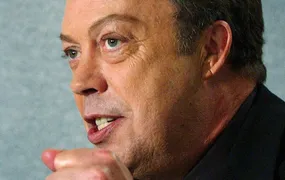 Morre o ator Tim Curry, intérprete do palhaço Pennywise, de "It"