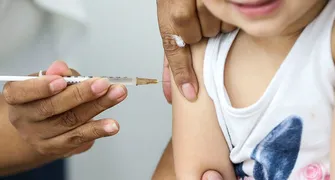 Após reverter queda, Paraná alcança maior índice de vacinação da década